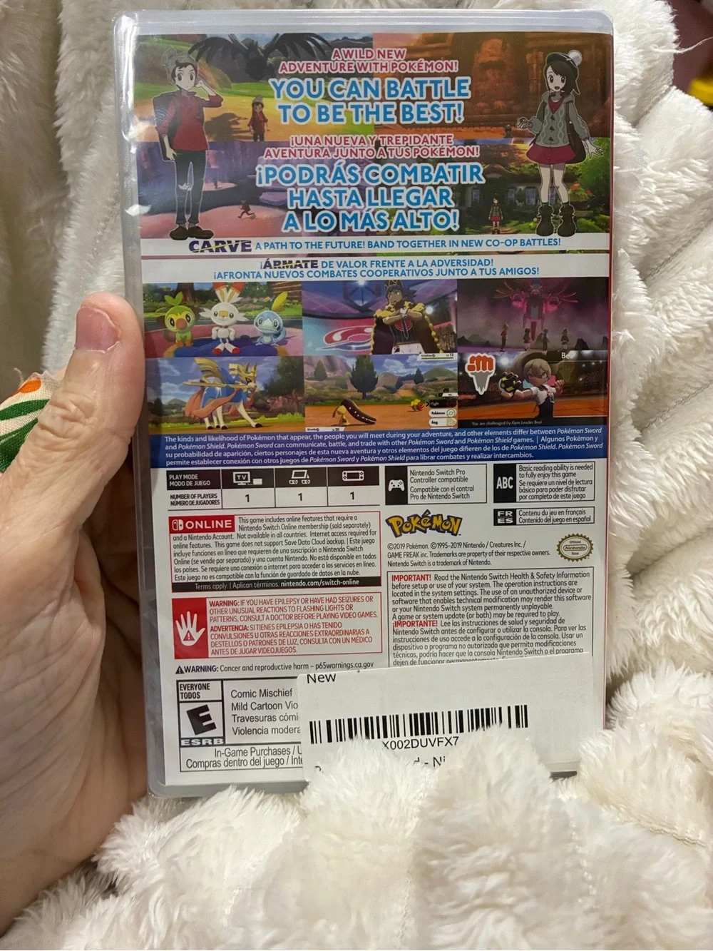Nintendo Pokémon Sword — Blue, Gold & Red Cover Artwork (Nintendo Switch)